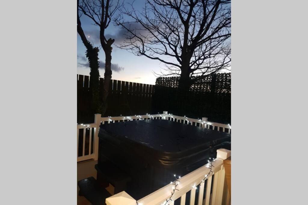 Garvock Hillingworth'S Hot Tub Retreat - St Cyrus 빌라 외부 사진