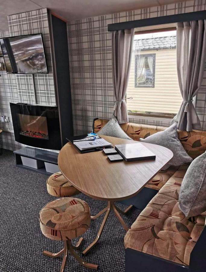 Garvock Hillingworth'S Hot Tub Retreat - St Cyrus 빌라 외부 사진